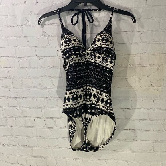 BADGLEY MISCHKA Maya Halter Swimsuit - Picture 1 of 6